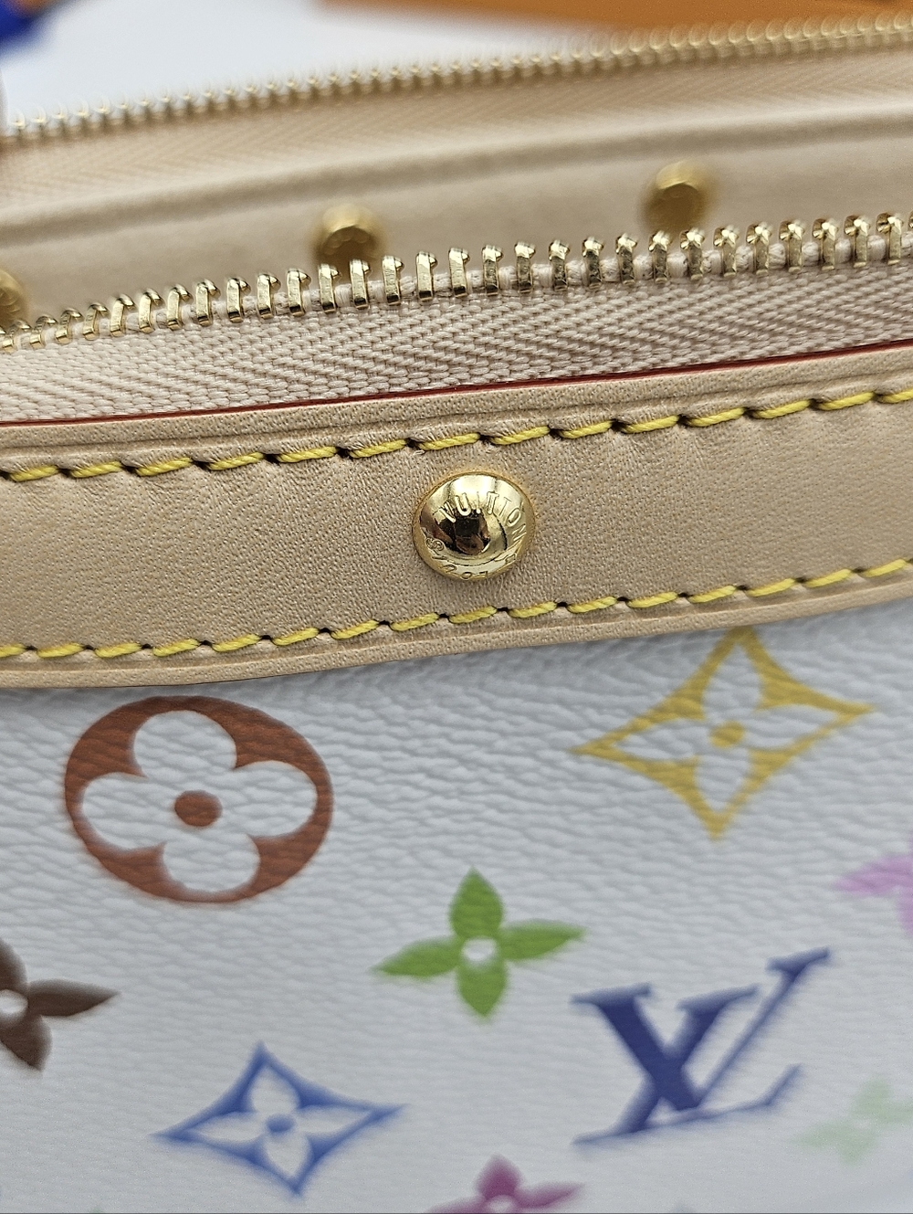 Brand new authentic Louis Vuitton LV x TM Pochette Accessoires, Multicolor - Picture 16 of 17